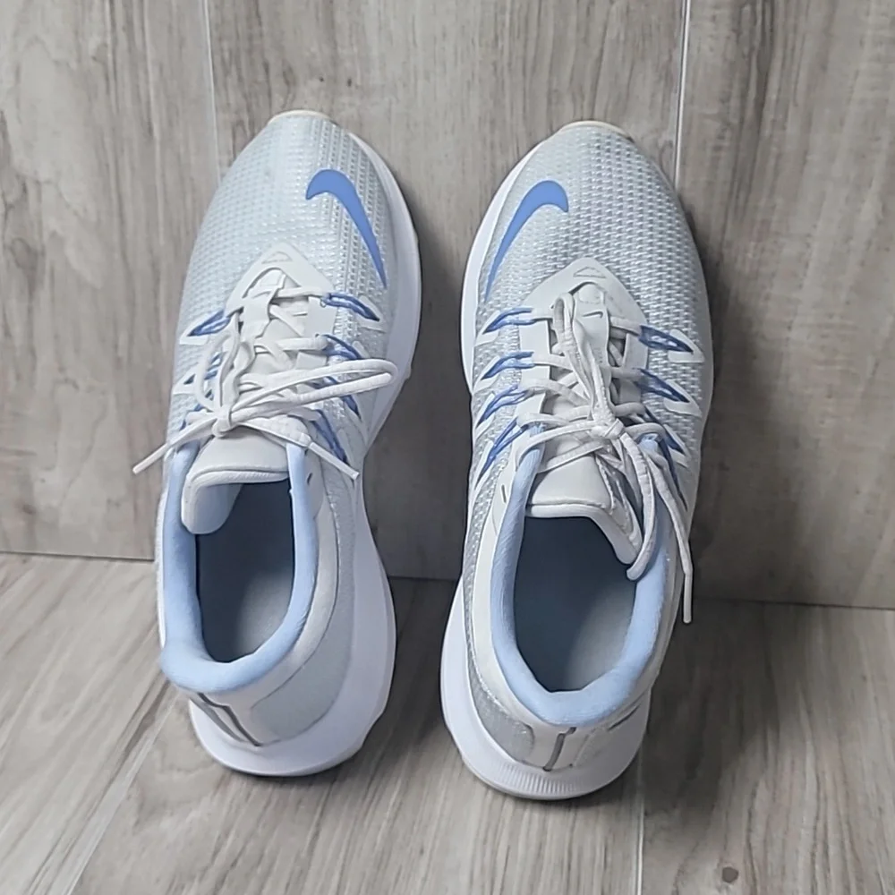 Nike Quest Womens Running Shoes Size 7 Platinum Grey Light Blue AA7412-008 - Picture 3 of 9
